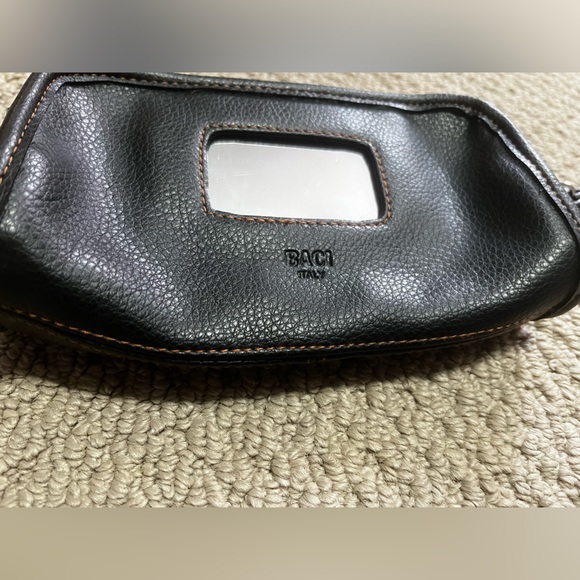 Baci Italy | Genuine Leather Cosmetics Bag - Picture 2 of 9